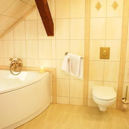 B&B Willa Kraj 우스트론