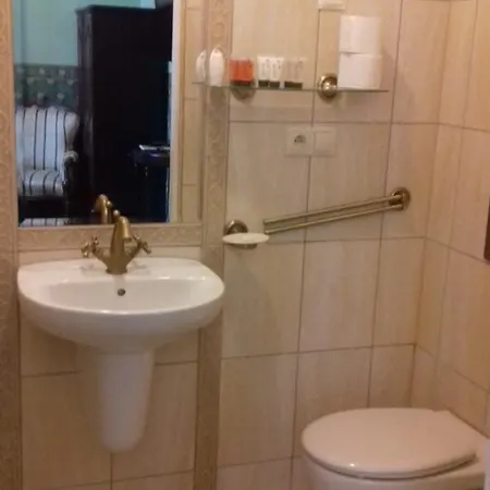 B&B Willa Kraj 우스트론